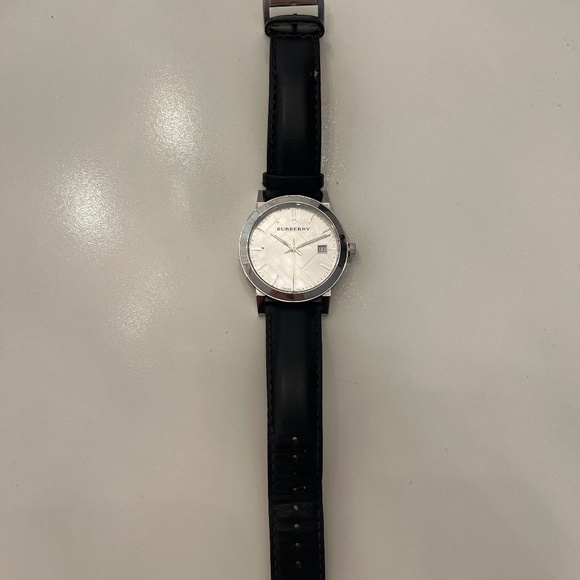 Burberry Men’s Watch - Picture 1 of 5